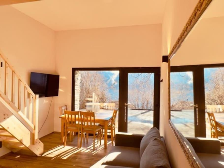 Chic Small New Apartment Up To 4 People, Pets Allowed Lens Dış mekan fotoğraf