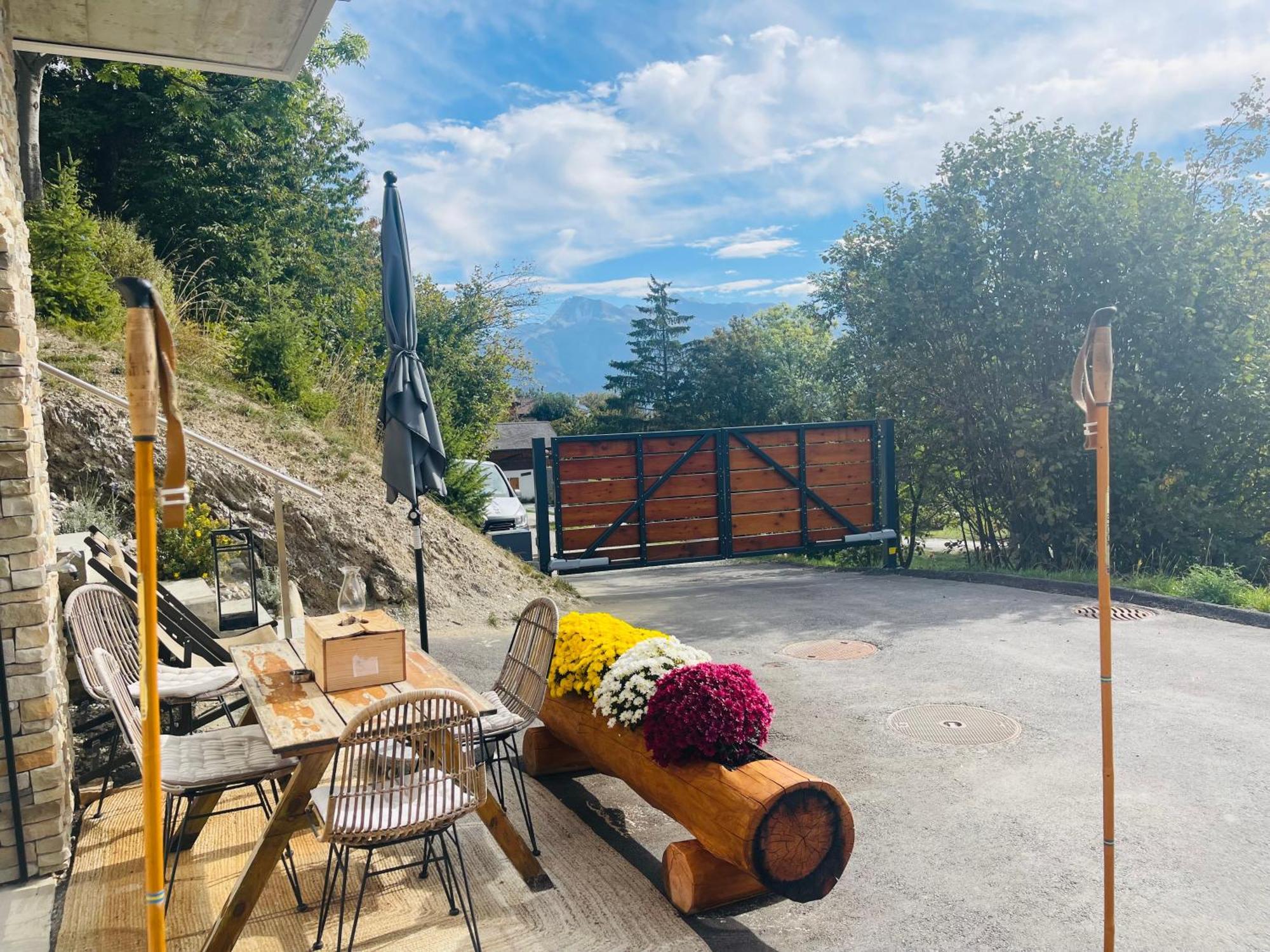 Chic Small New Apartment Up To 4 People, Pets Allowed Lens Dış mekan fotoğraf